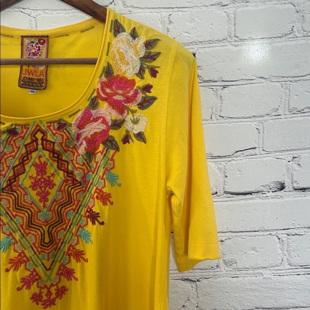 Johnny Was Bright Yellow Embroidered Top Size Medium Excellent Condition - Picture 5 of 13